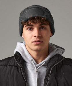 Thinsulate patch beanie | black