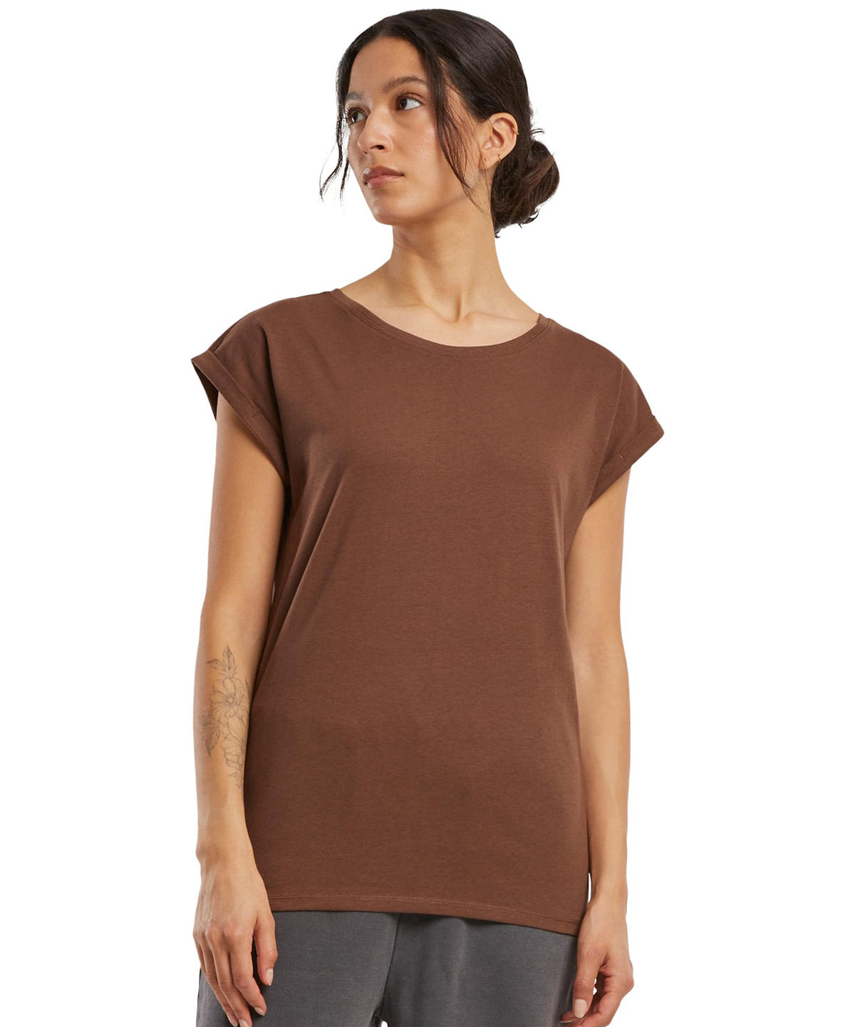 Womens extended shoulder tee | forest green