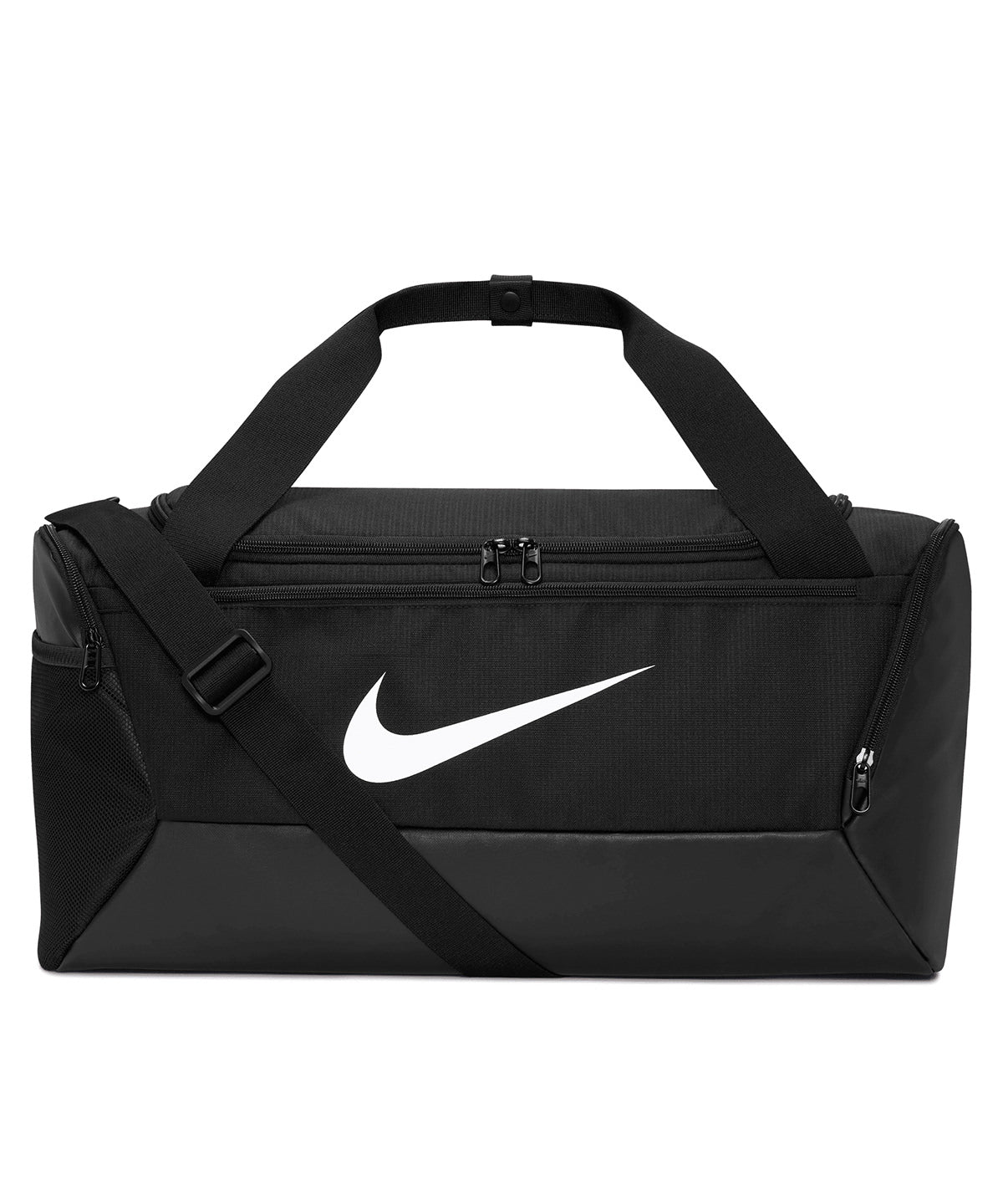 NK364 Nike Black/White Nike Brasilia small duffle 9.5 (41L)