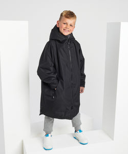 Kids TriDri® All-seasons waterproof changing robe | black/charcoal