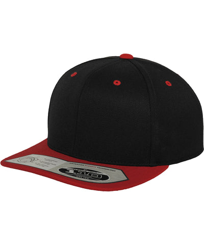 110 fitted snapback (110) | black/red