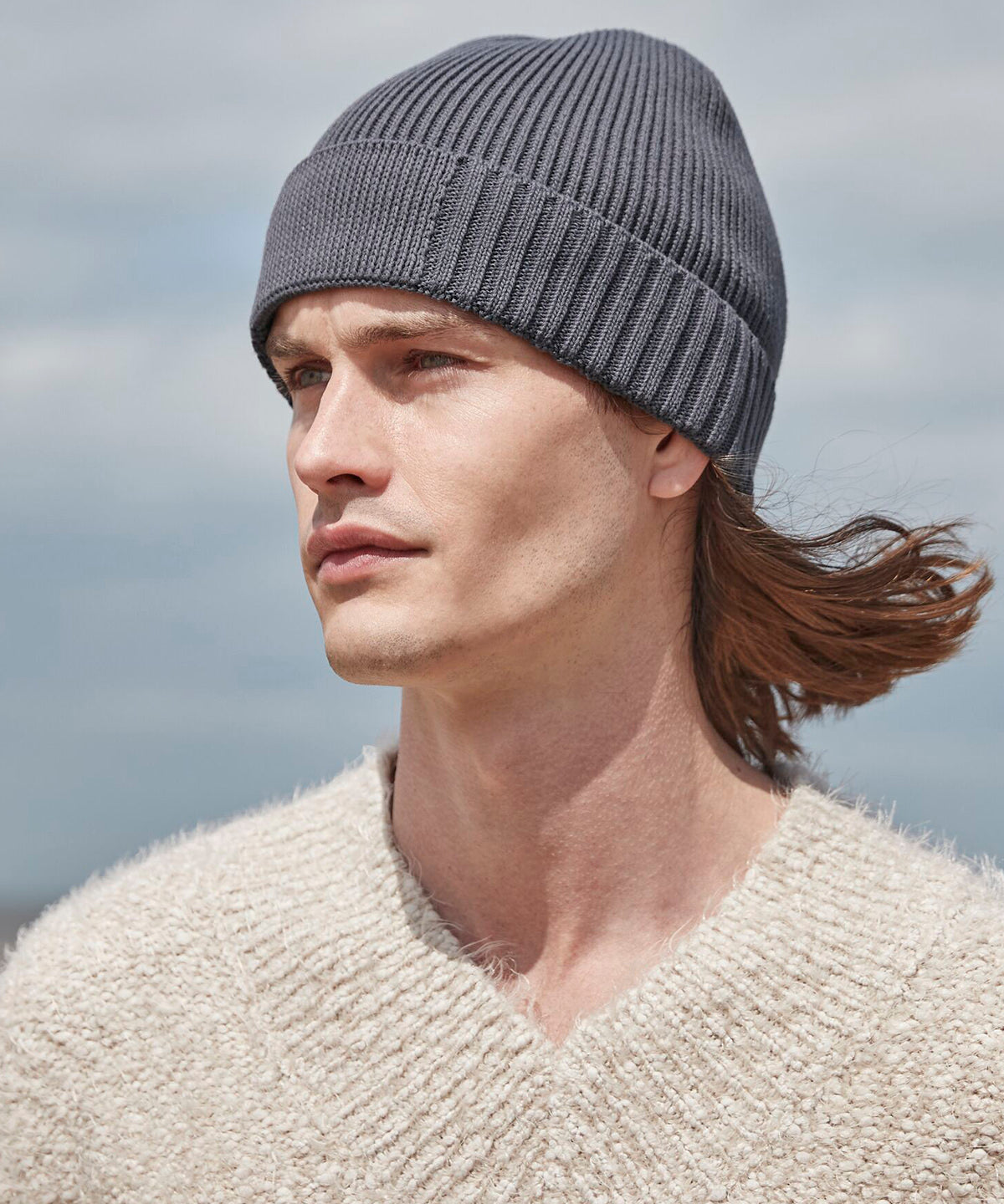 Organic cotton engineered patch beanie | sand
