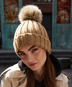 Fur pop pom chunky beanie | black