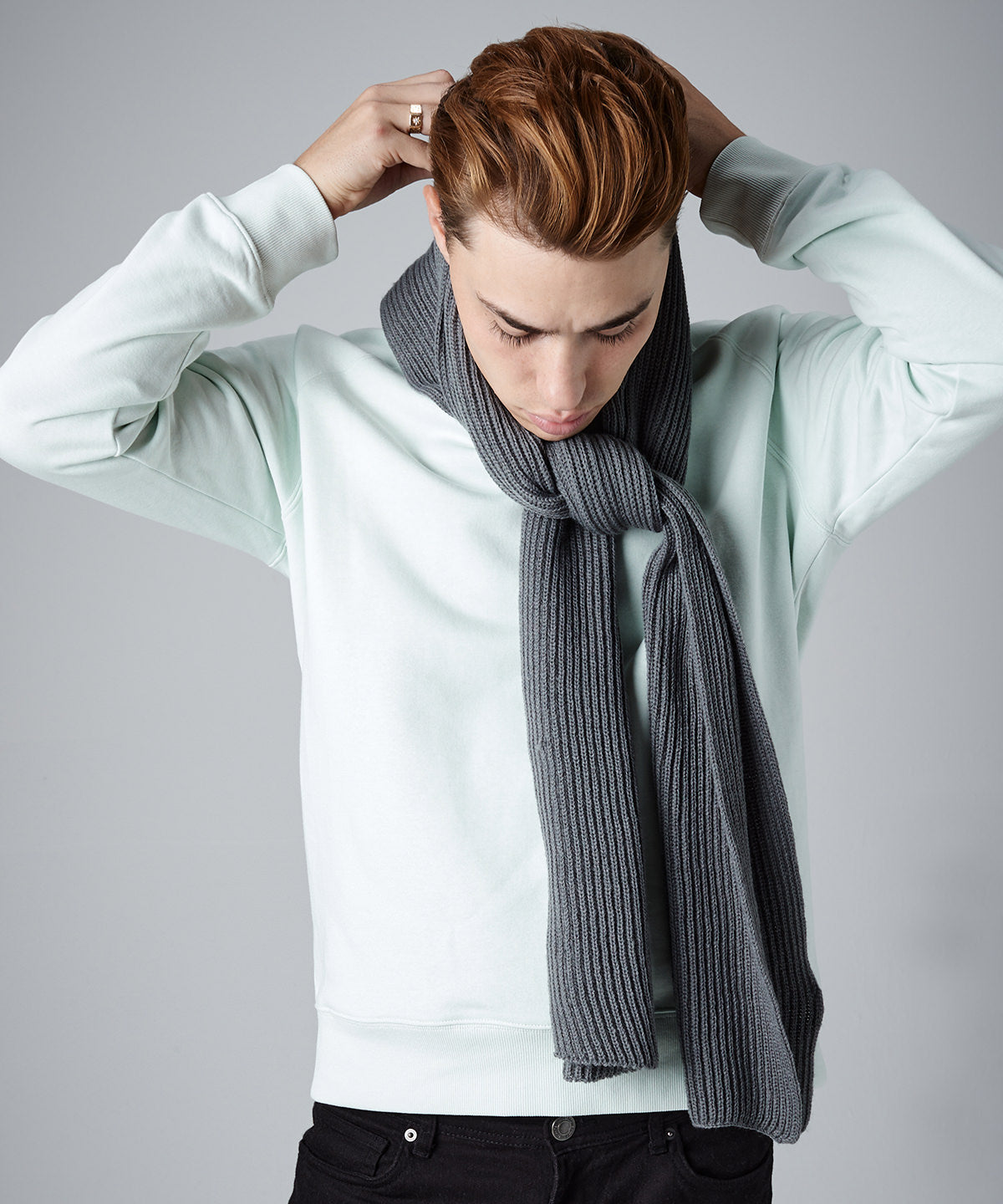 Metro knitted scarf | French Navy