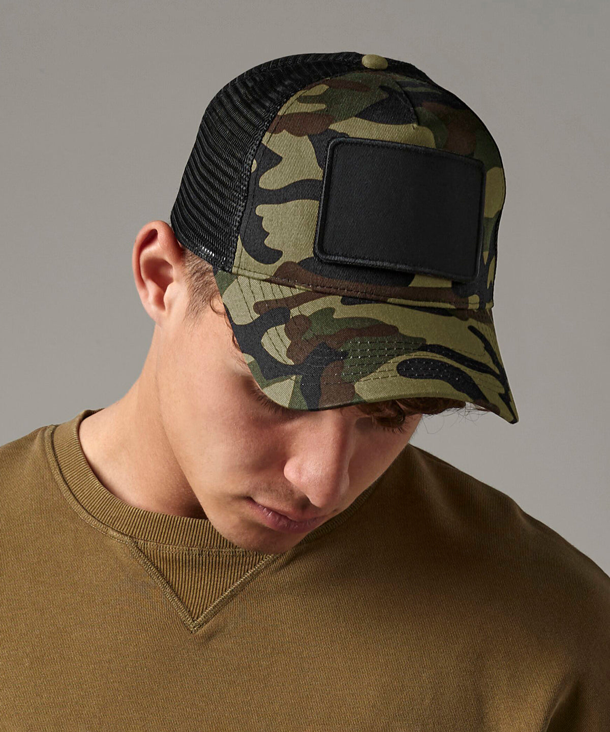 Patch snapback trucker | black