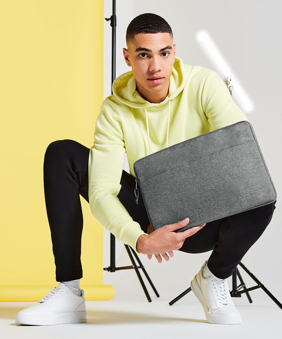 Essential 15 laptop case | black