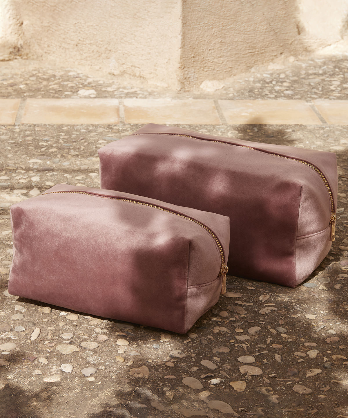 Velvet toiletry/accessory case | moonstone