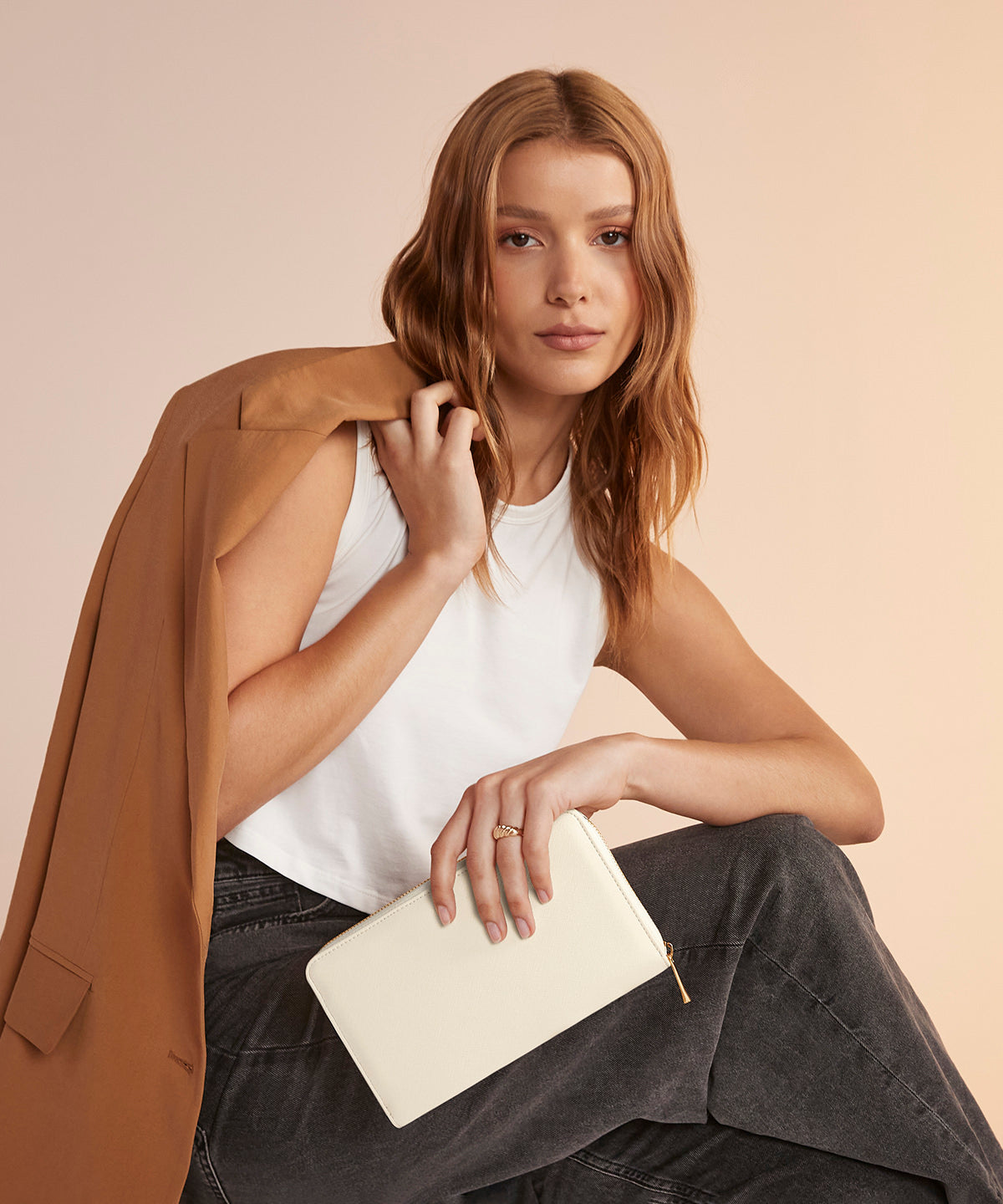 Boutique travel jewellery case | soft grey