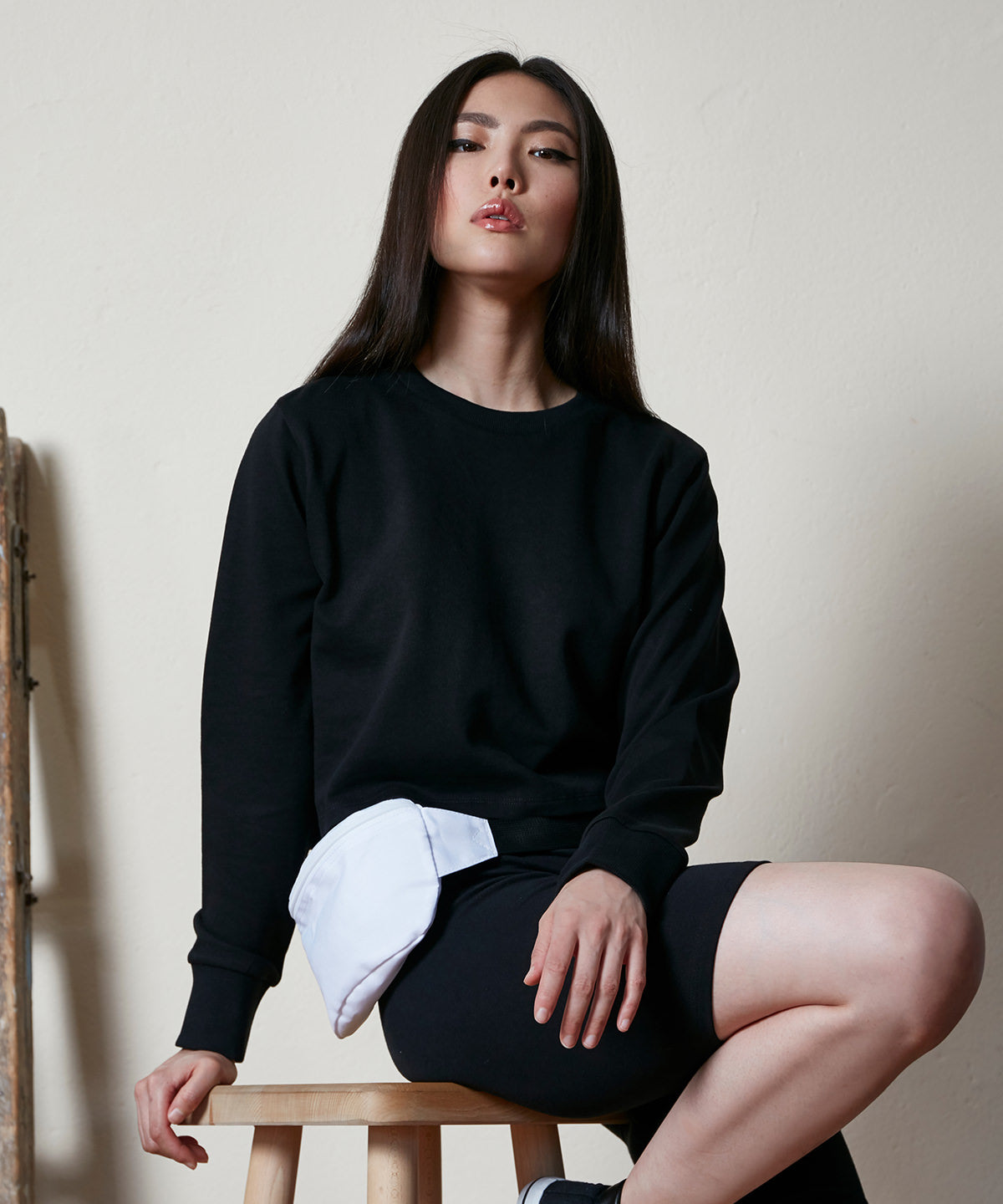 Womens terry cropped crew | black