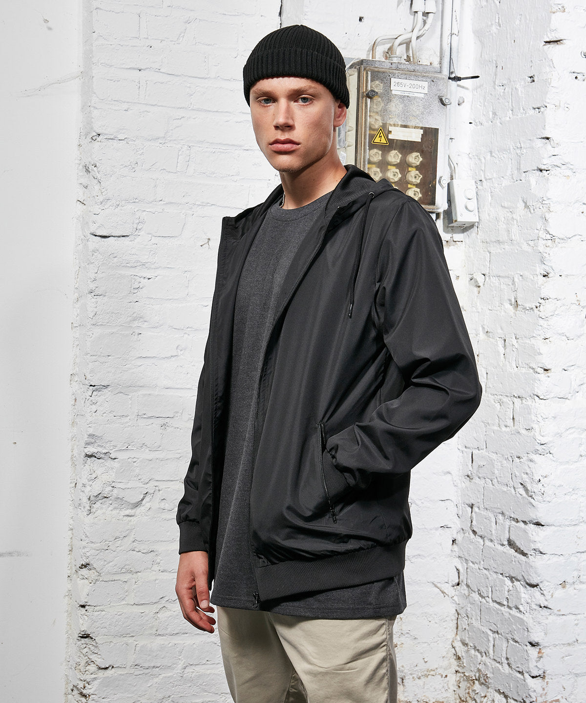Recycled windrunner | black/black