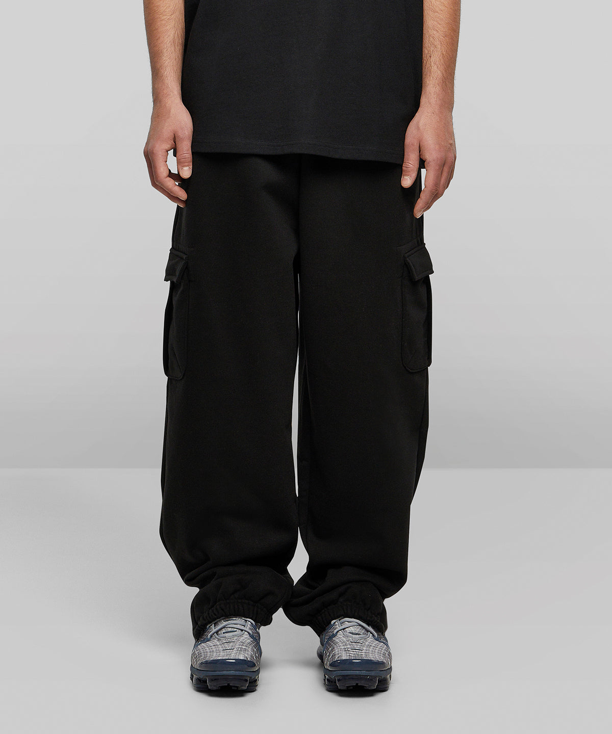 90s cargo sweatpants | black
