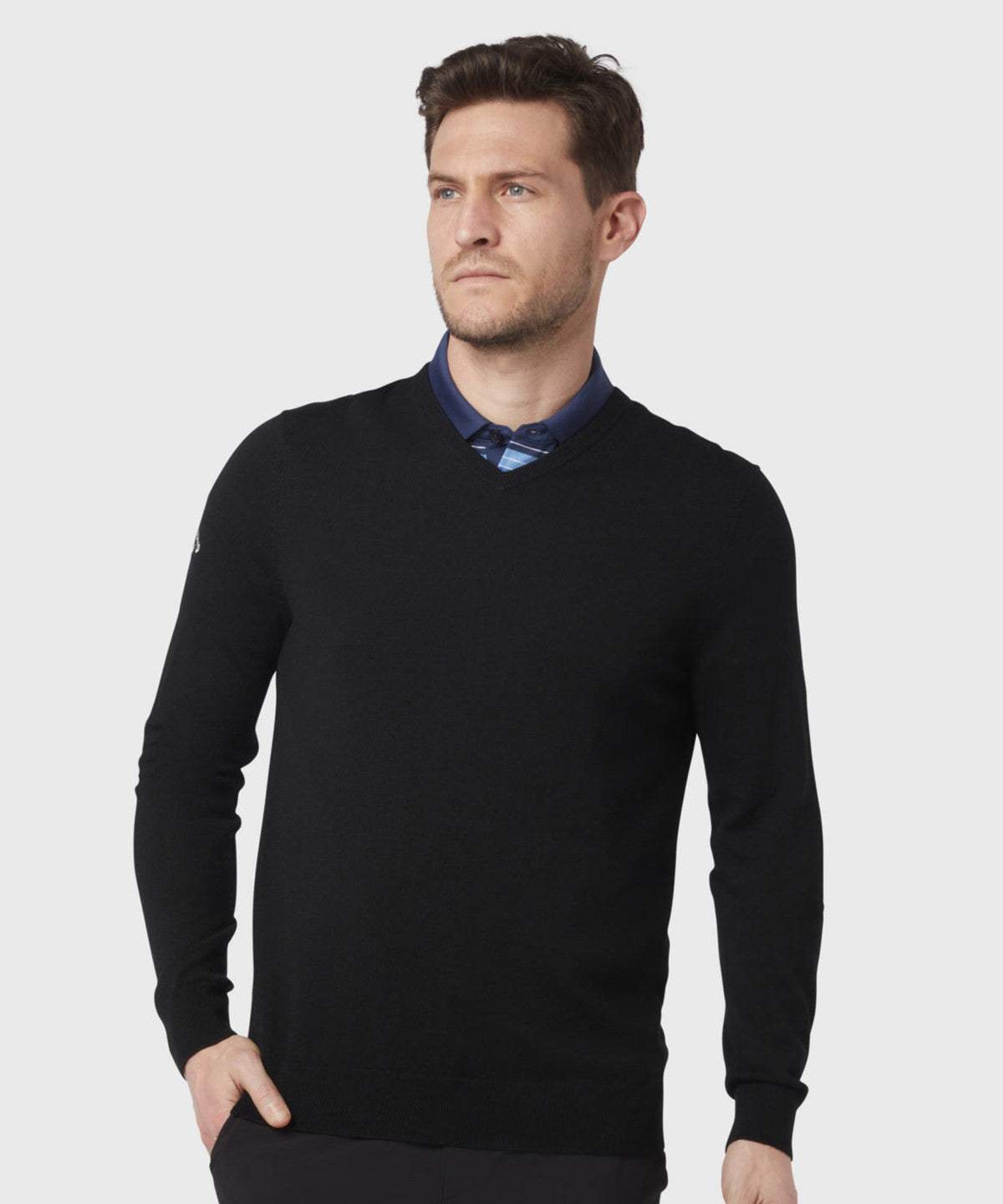 Ribbed v-neck Merino sweater | black onyx