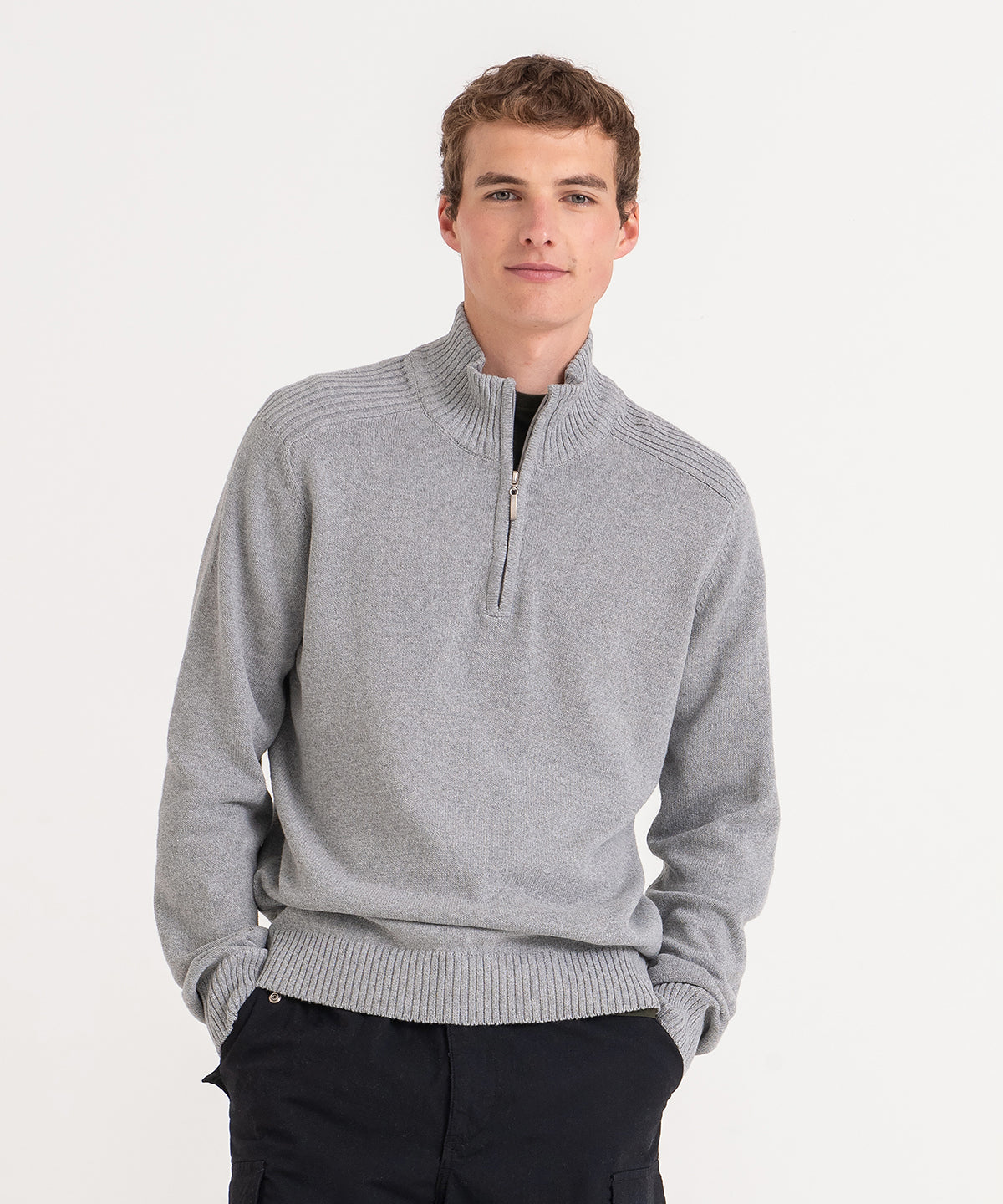 Wakhan  regen zip knit sweater | black