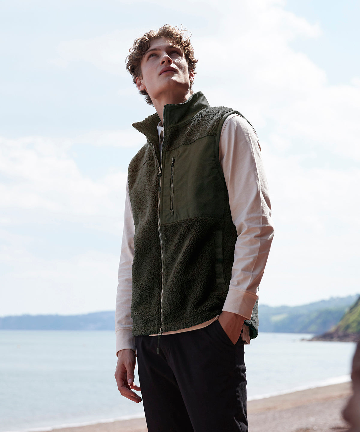Recycled sherpa gilet | dark olive