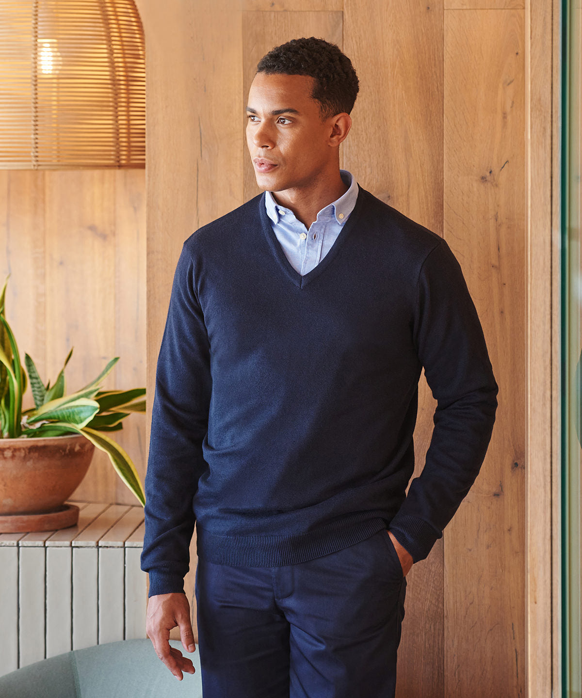 12 gauge v-neck jumper | black
