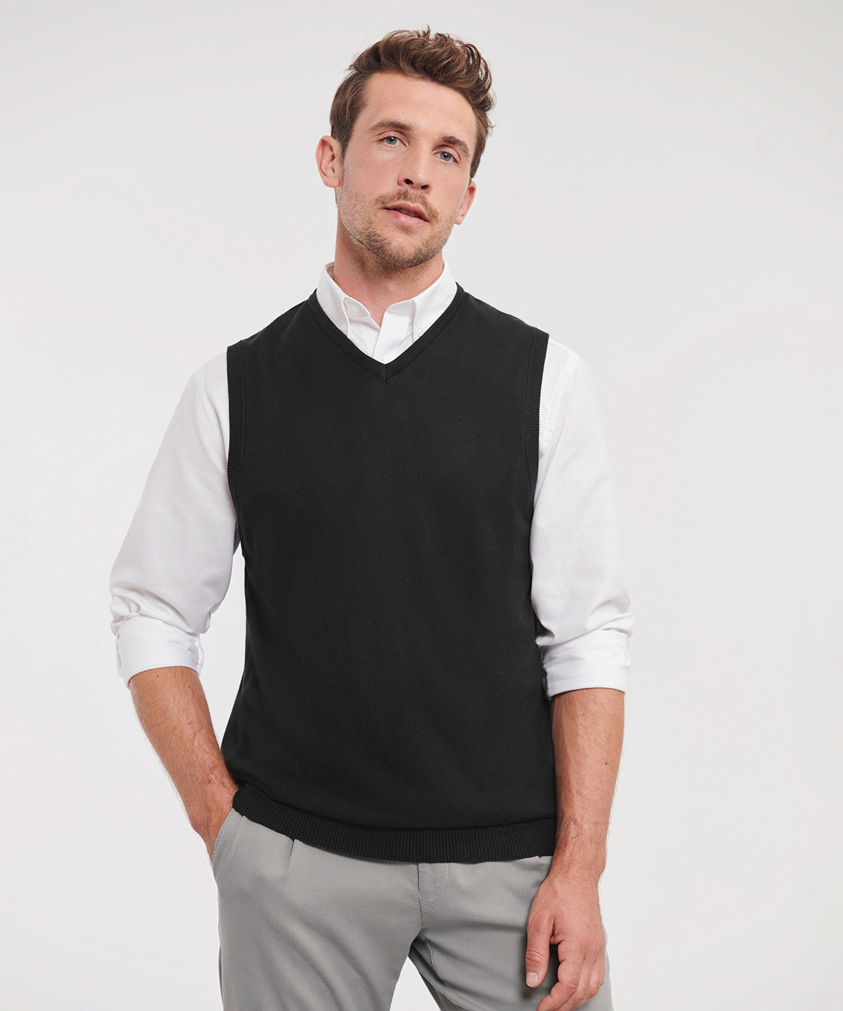 V-neck sleeveless knitted sweater | black