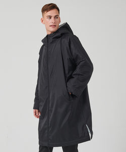 All-weather robe | black
