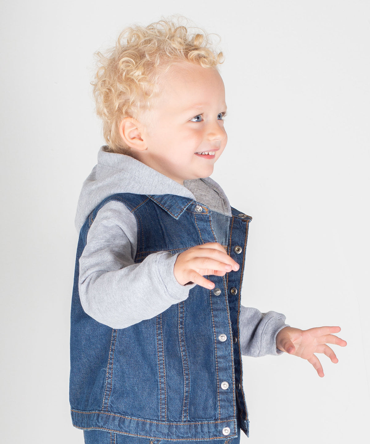 Denim jacket with fleece hood and sleeves | blue