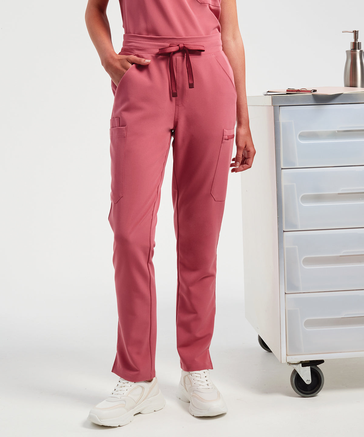 Womens Relentless Onna-stretch cargo pants | ceil blue