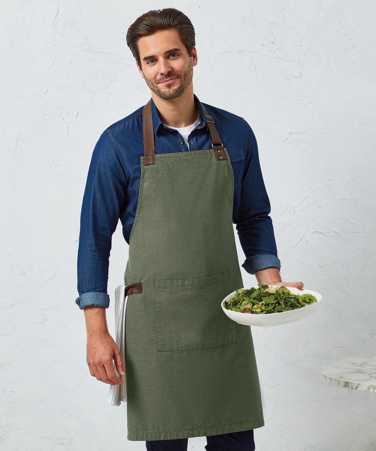 Annex Oxford bib apron | black