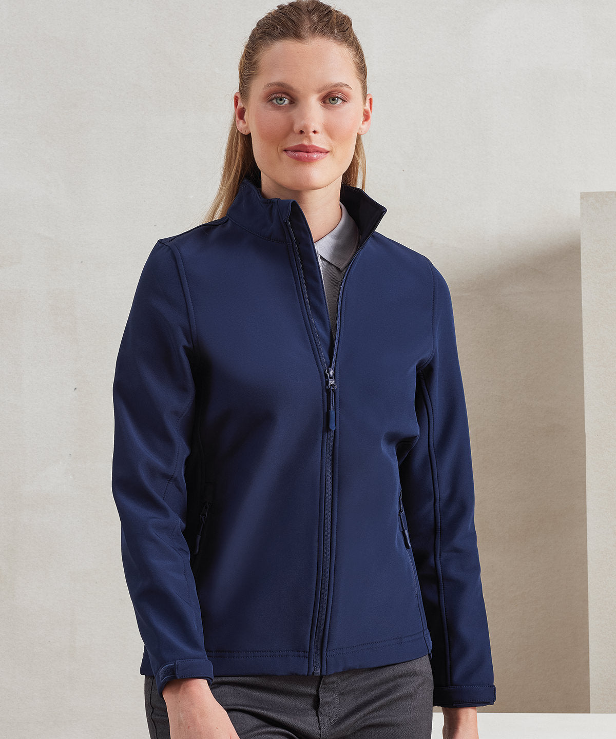 Womens Windchecker® printable and recycled softshell jacket | navy