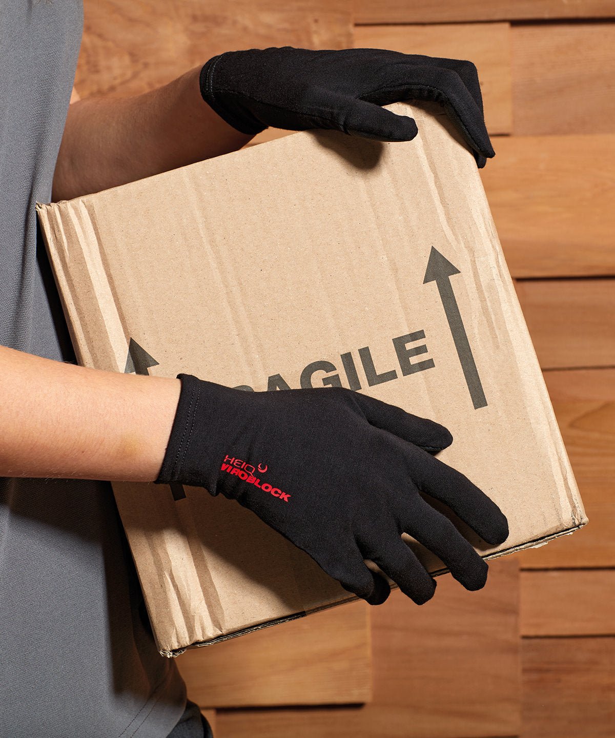 Touch gloves powered by HeiQ Viroblock (one pair) | black