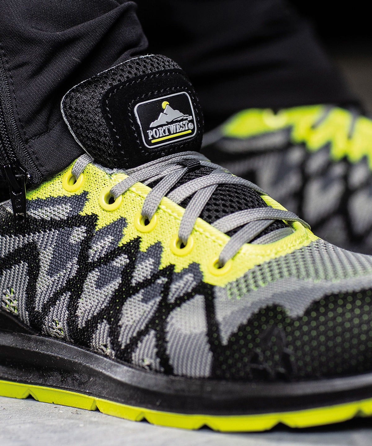 Portwest Composite lite ECO safety trainers (FC08) | black/yellow