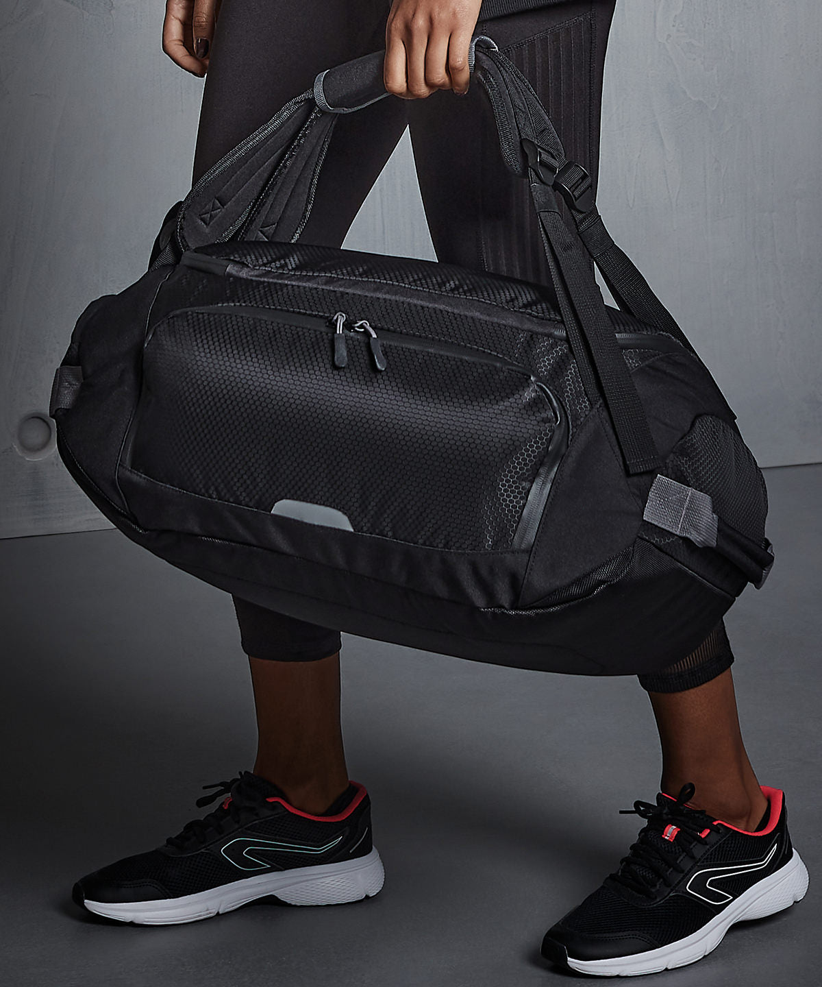 SLX® 30 litre stowaway carry-on | Black