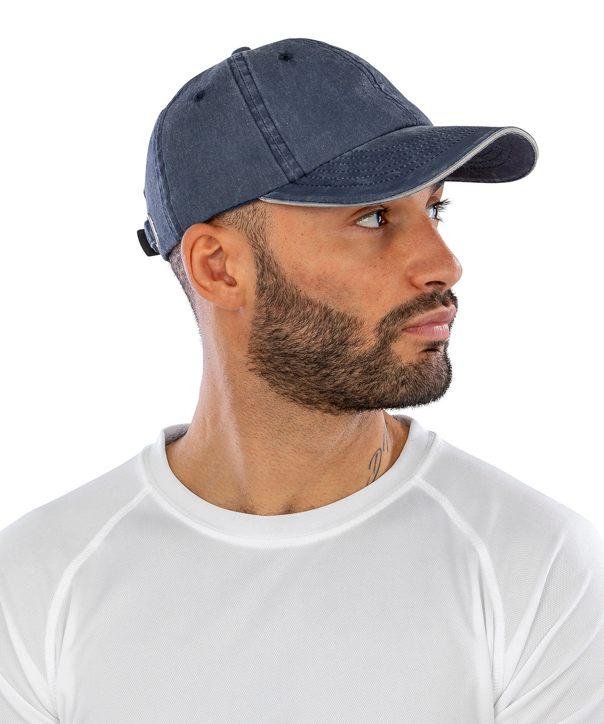 Washed fine line cotton cap with sandwich peak | putty/navy