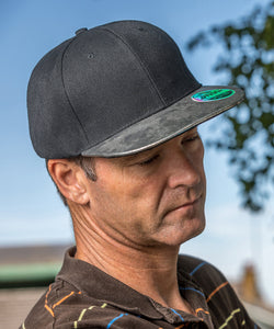 Bronx glitter flat peak snapback cap | black/turquoise
