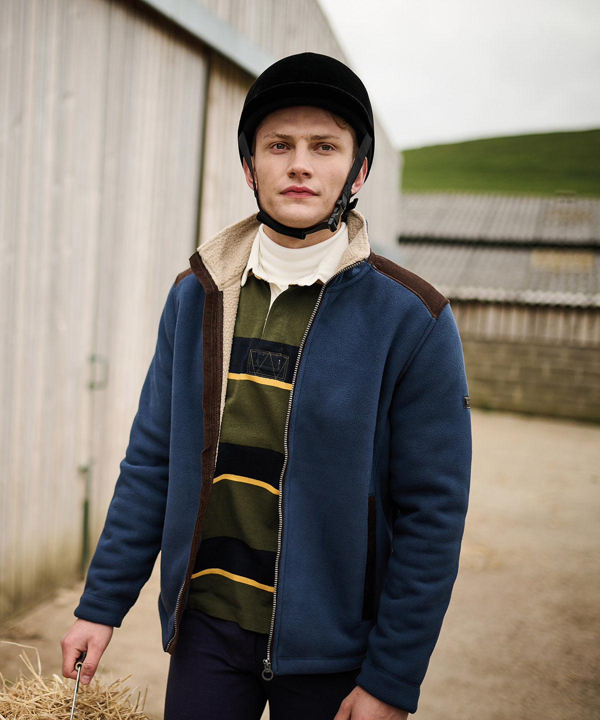 Faversham full-zip fleece | black