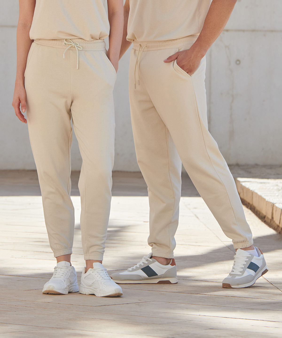 Unisex sustainable fashion cuffed joggers | black