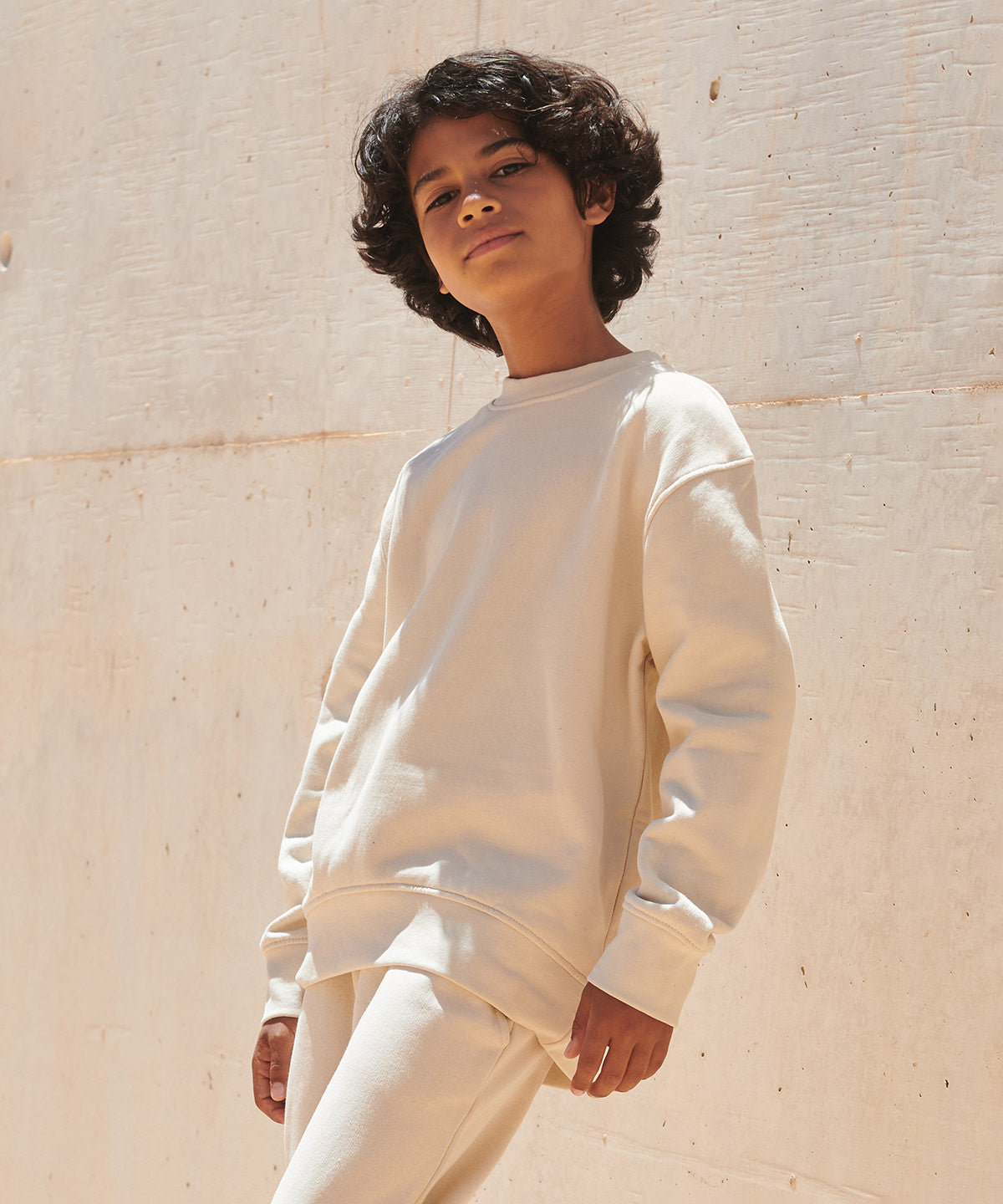 Kids sustainable fashion curved hem sweatshirt | khaki