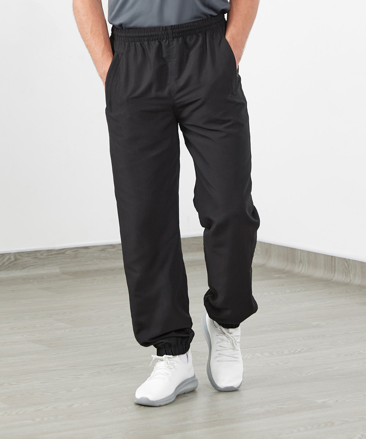 Lined tracksuit bottoms | black