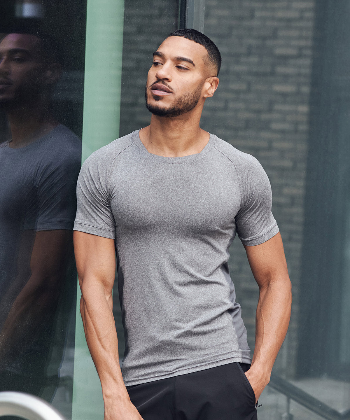 Slim fit t-shirt | black/black