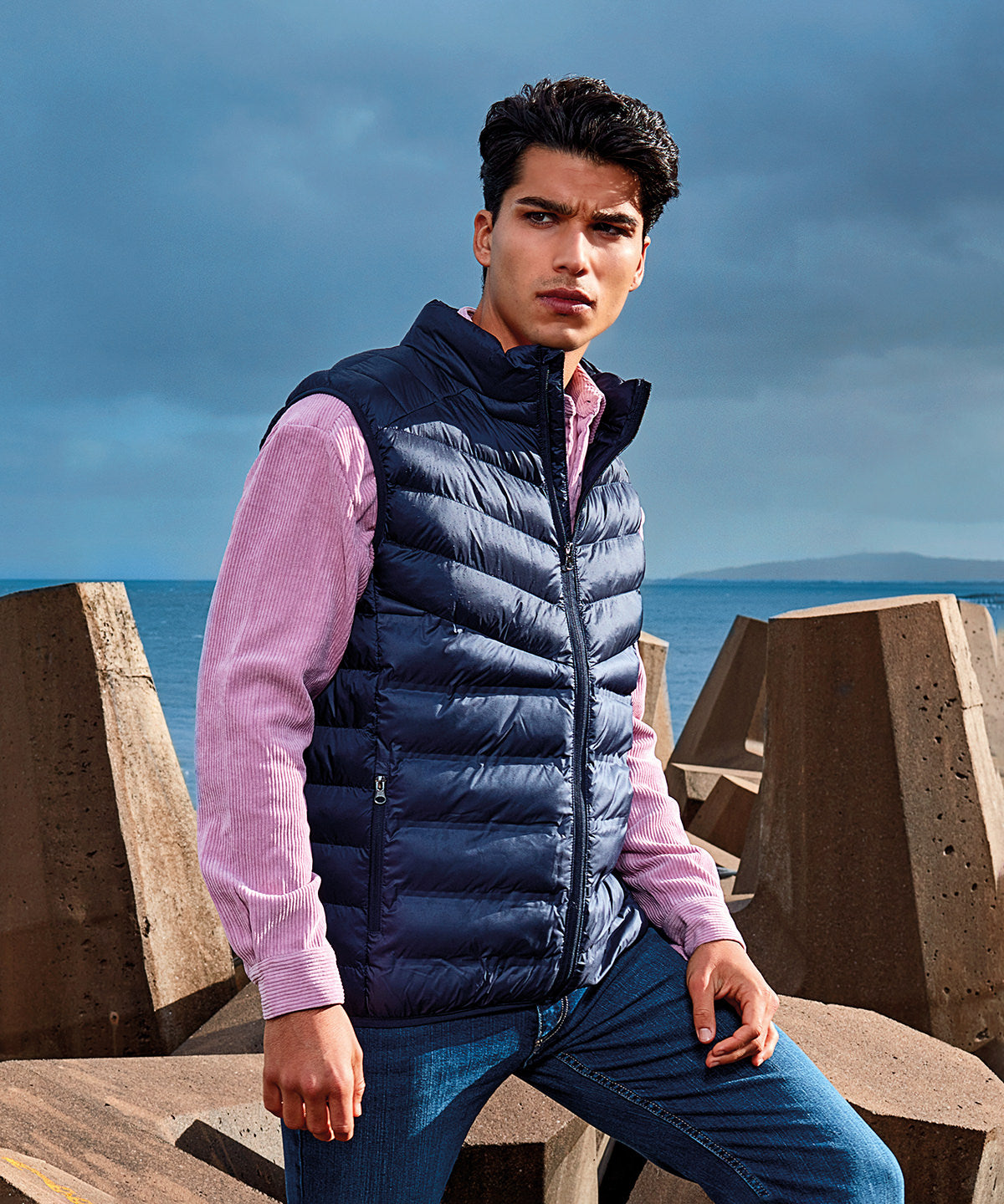 Mantel moulded gilet | steel