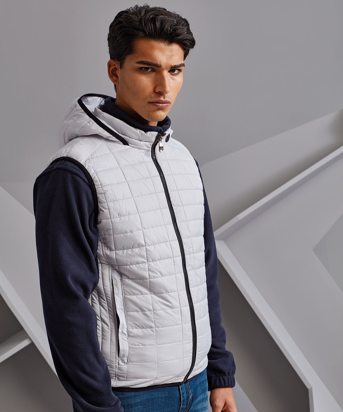 Honeycomb hooded gilet | steel