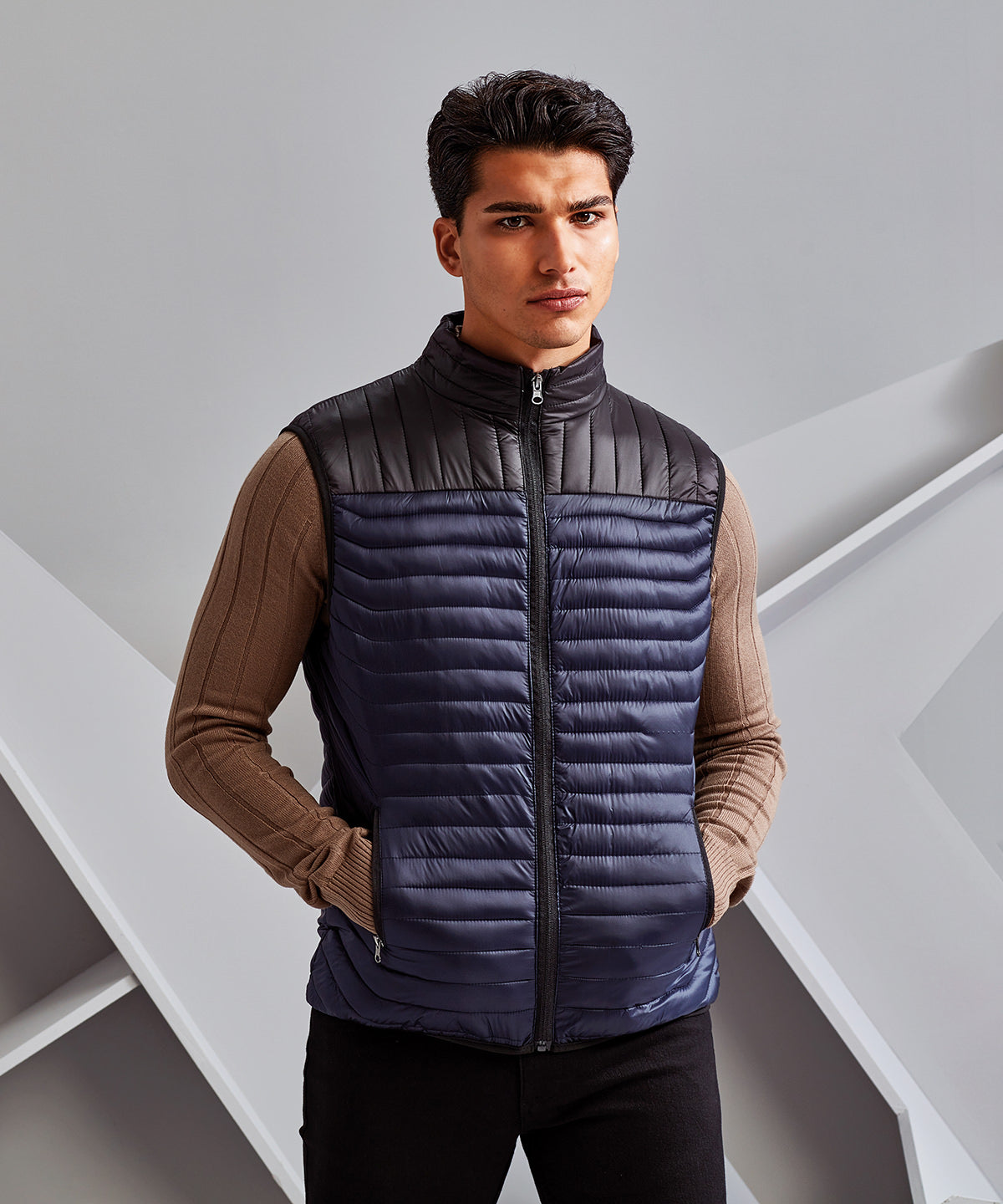 Domain two-tone gilet | navy/black
