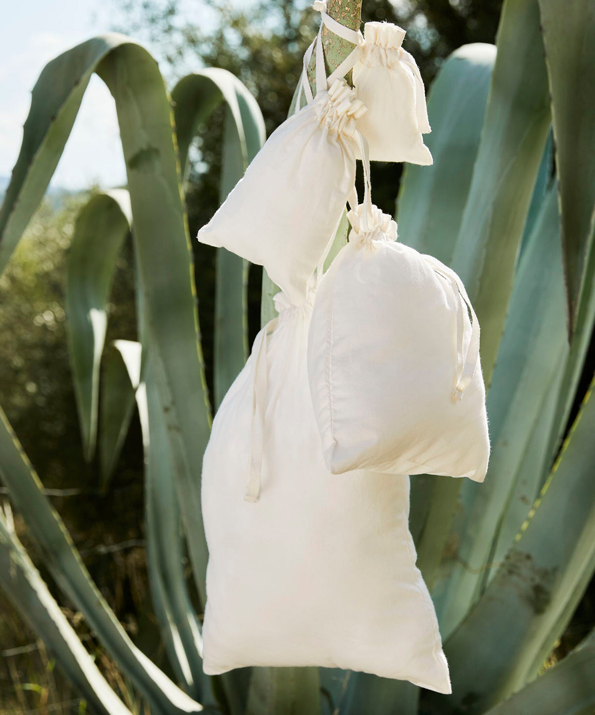 Organic cotton drawcord bag | natural