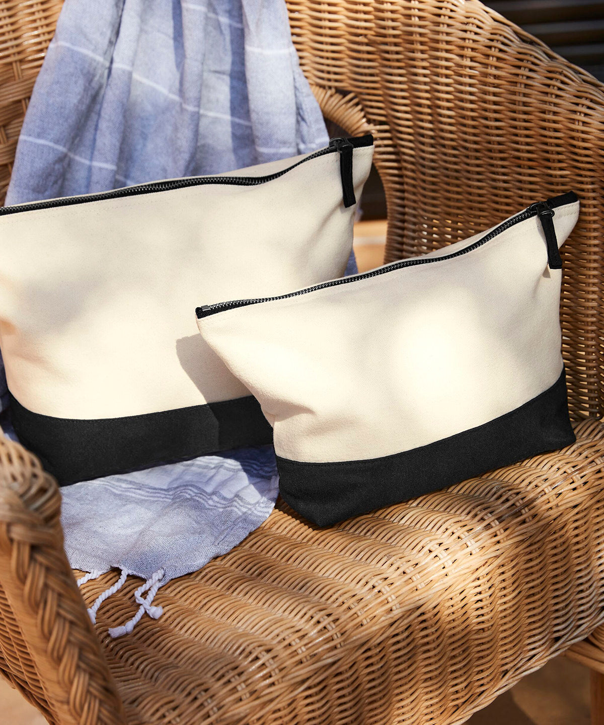 Dipped base canvas accessory bag | natural/black